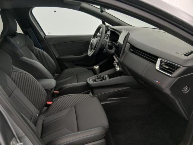 Renault Clio image 9