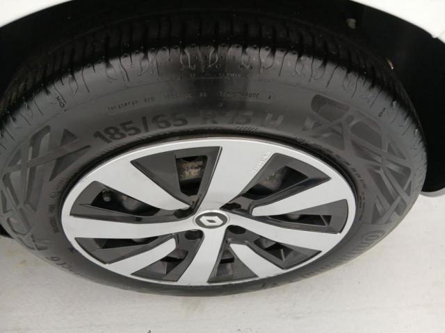 Renault Clio image 9