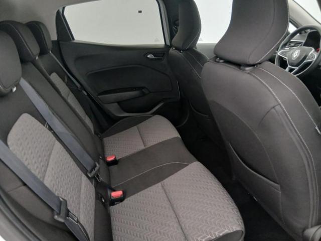 Renault Clio image 2
