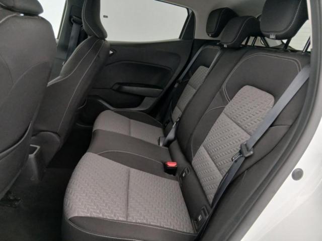 Renault Clio image 2