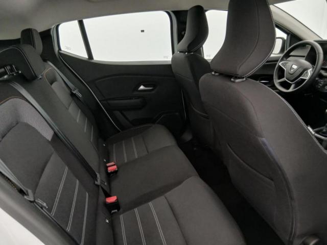 Dacia Sandero image 8