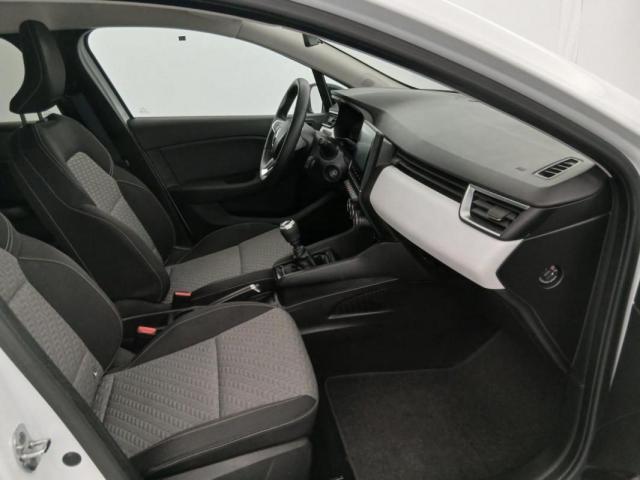 Renault Clio image 2