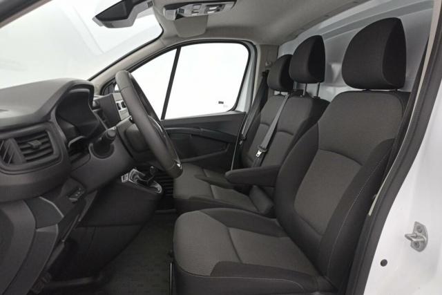 Renault Trafic image 9