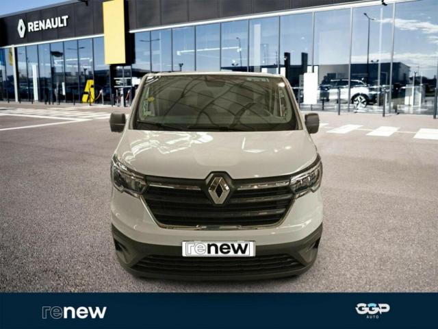 Renault Trafic image 2