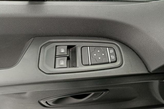 Renault Trafic image 9