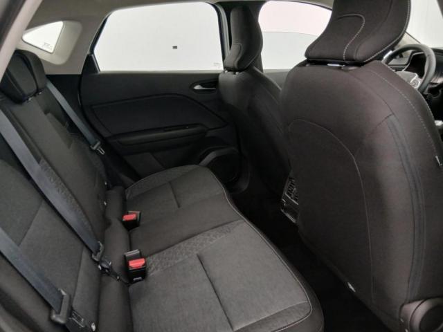 Renault Captur image 1
