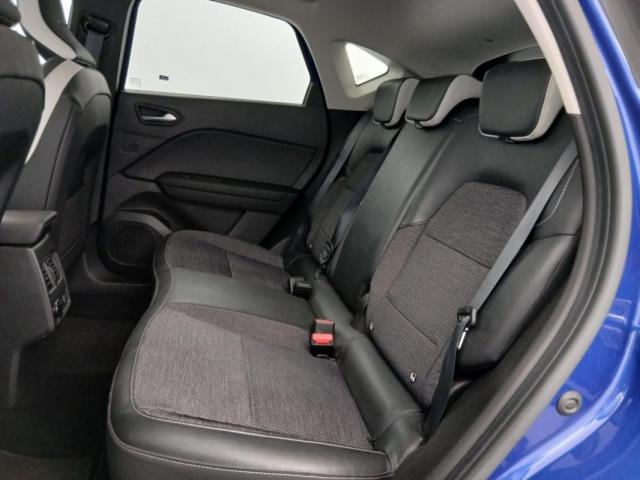 Renault Captur image 2