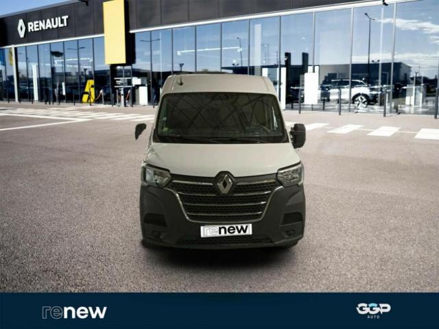 Renault Master image 2