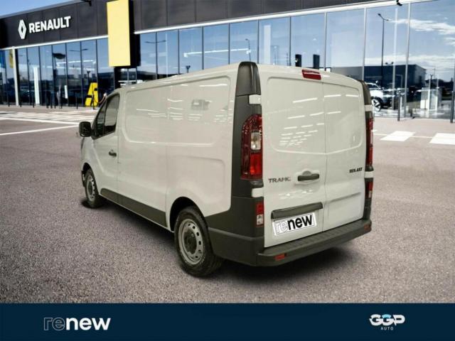 Renault Trafic image 2