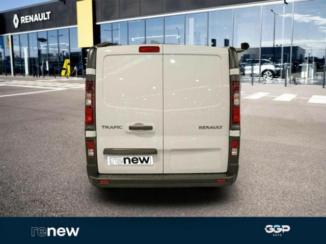 Renault Trafic image 2