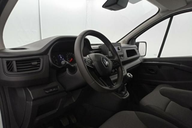 Renault Trafic image 1