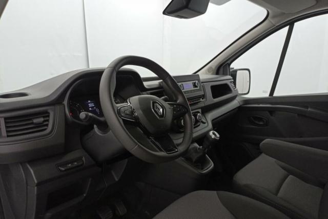 Renault Trafic image 3