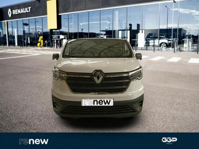 Renault Trafic image 2