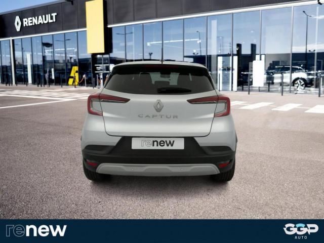 Renault Captur image 2