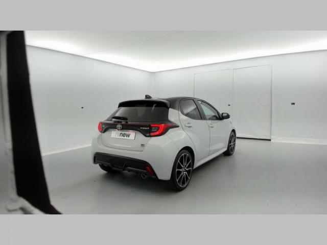 Toyota Yaris image 6