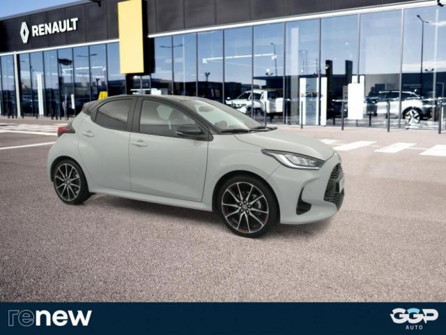 Toyota Yaris image 2