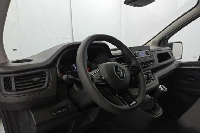 Renault Trafic image 7