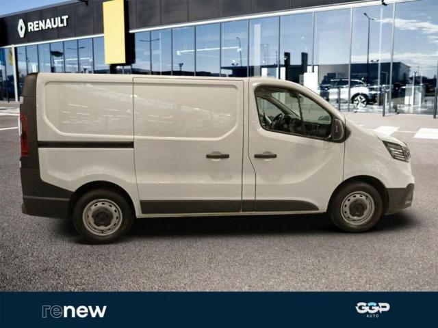 Renault Trafic image 8