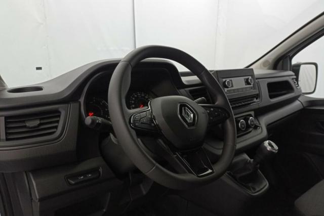 Renault Trafic image 7