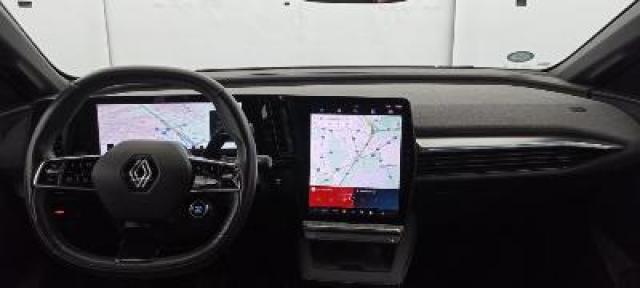 Renault Mégane E-Tech image 2