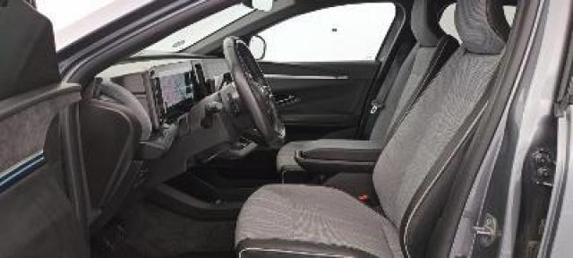 Renault Mégane E-Tech image 3