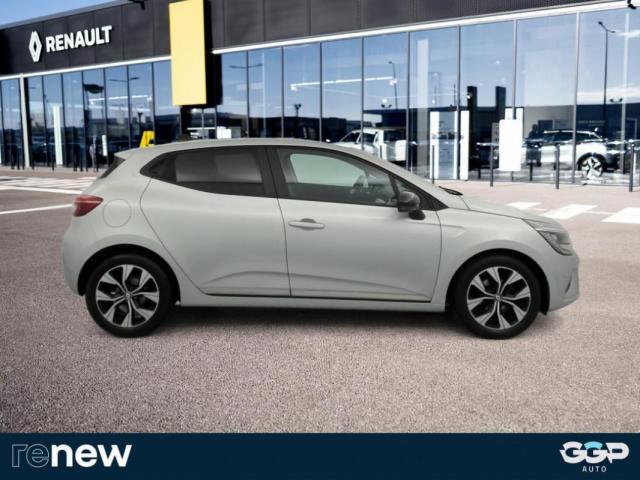 Renault Clio image 9