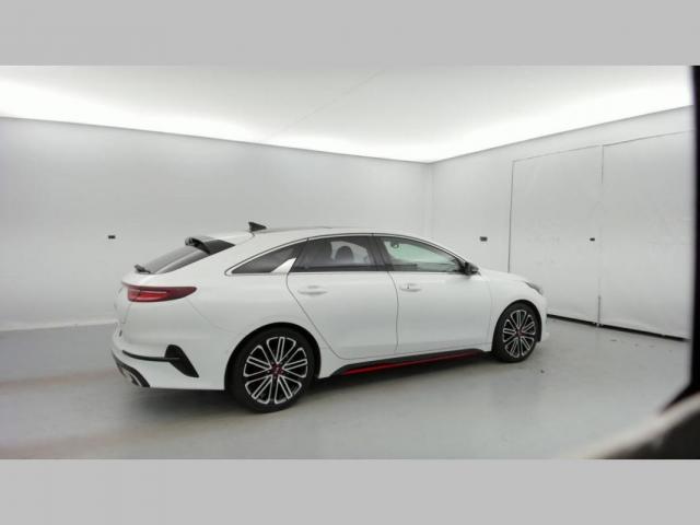 Kia Proceed image 7