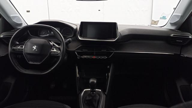 Peugeot 208 image 9