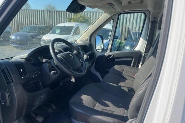 Opel Movano image 8