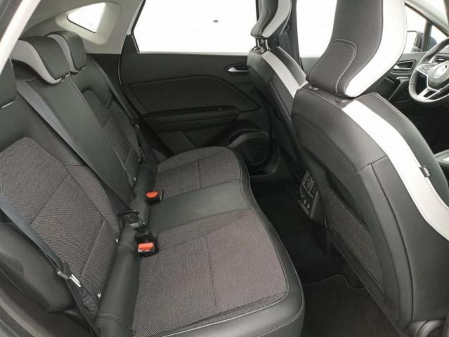 Renault Captur image 3
