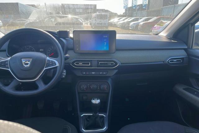 Dacia Sandero image 2