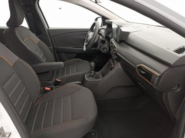 Dacia Sandero image 1