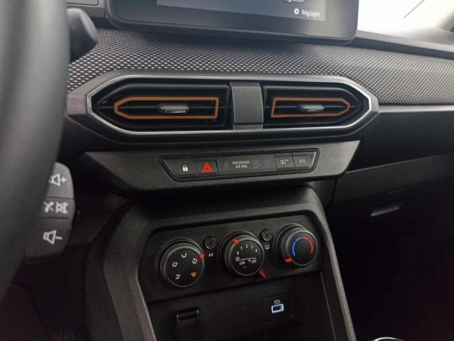 Dacia Sandero image 9