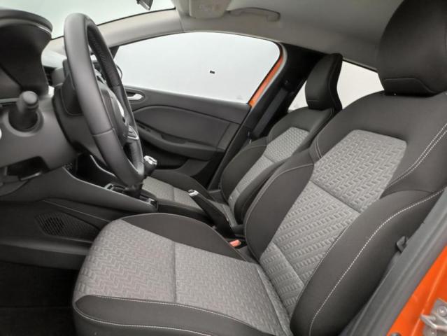 Renault Clio image 8