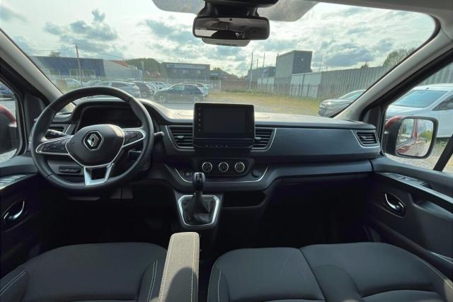 Renault Trafic image 8