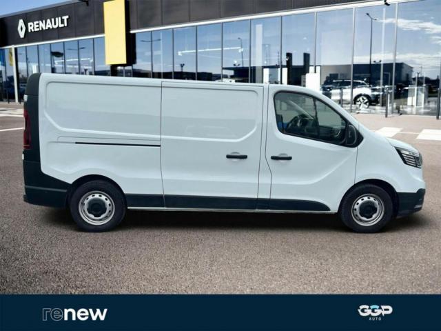 Renault Trafic image 2