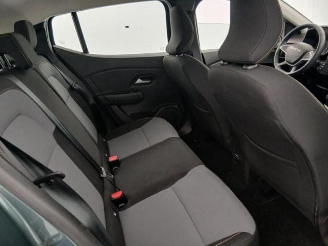 Dacia Sandero image 2