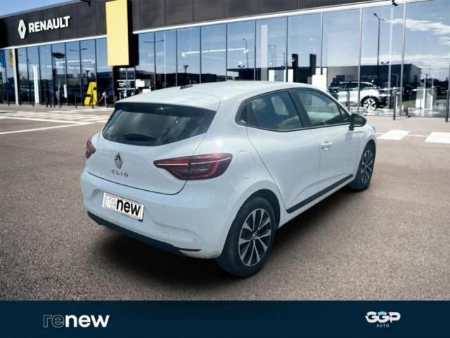 Renault Clio image 9