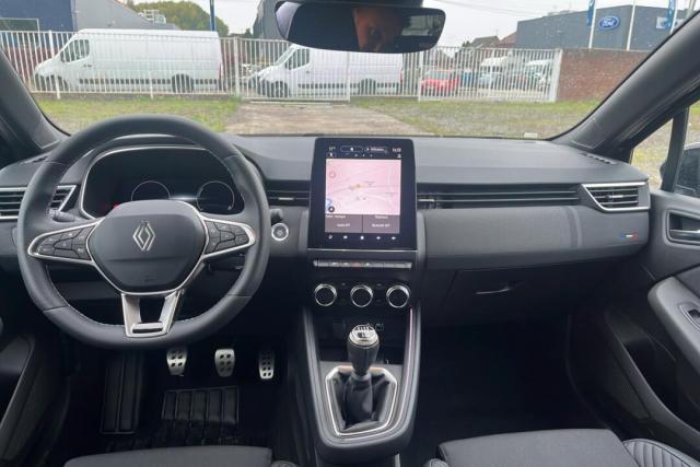 Renault Clio image 6