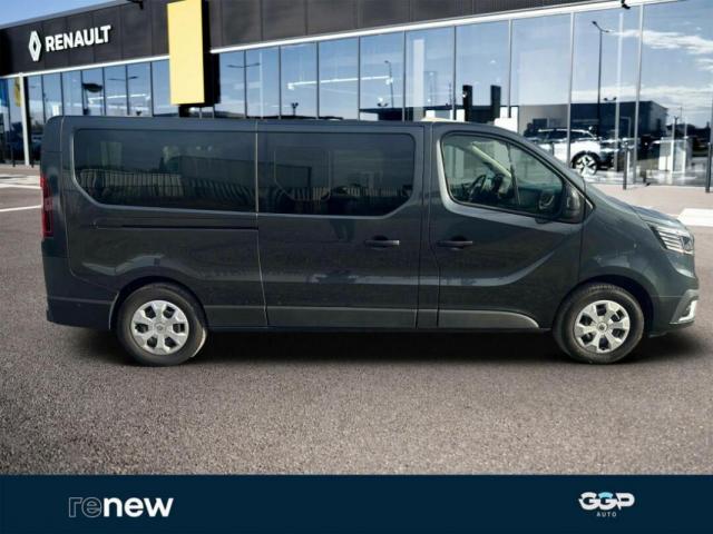 Renault Trafic image 2