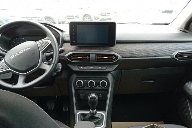 Dacia Sandero image 9