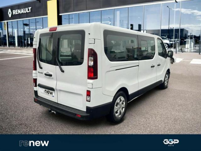 Renault Trafic image 2