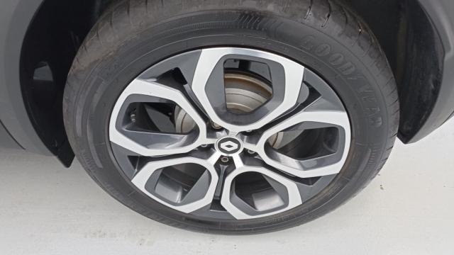 Renault Captur image 8