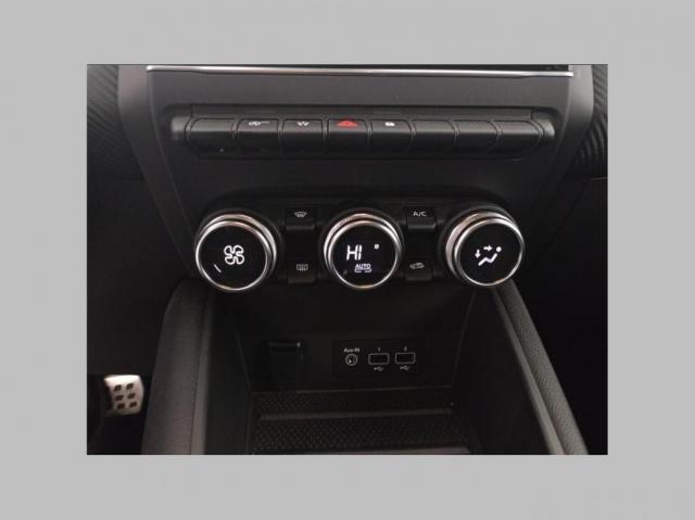 Renault Captur image 3