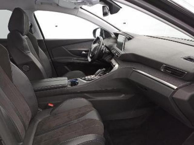 Peugeot 3008 image 3