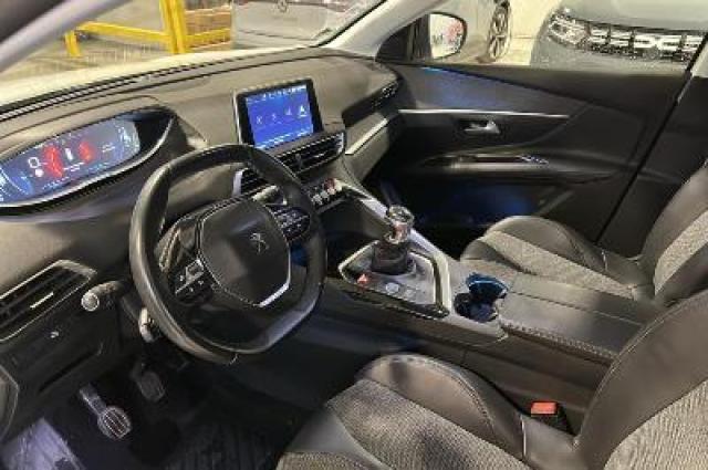 Peugeot 3008 image 6
