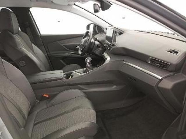 Peugeot 3008 image 5