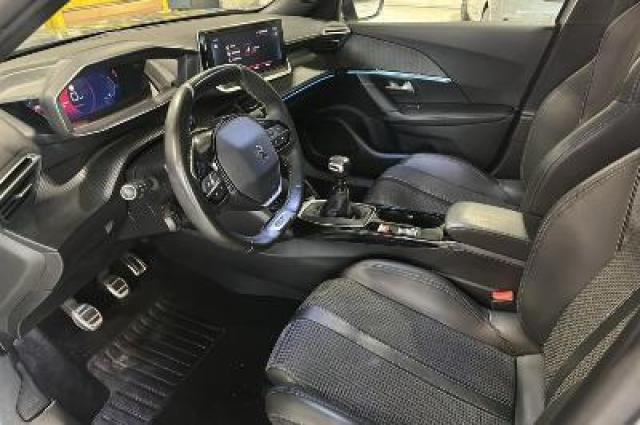 Peugeot 2008 image 7