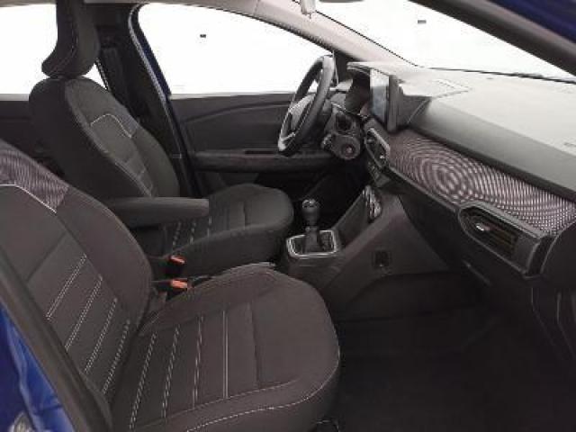 Dacia Sandero image 2