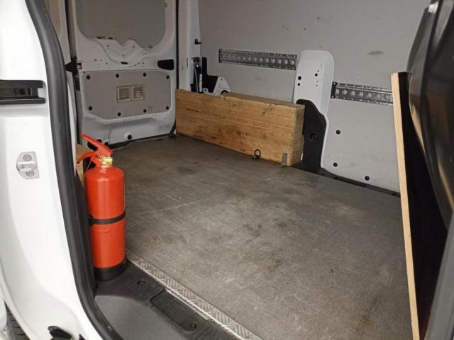 Renault Express Van image 4